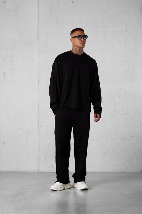 BLACK APPLIQUÉ DISTRESSED LOOSE SWEATPANTS