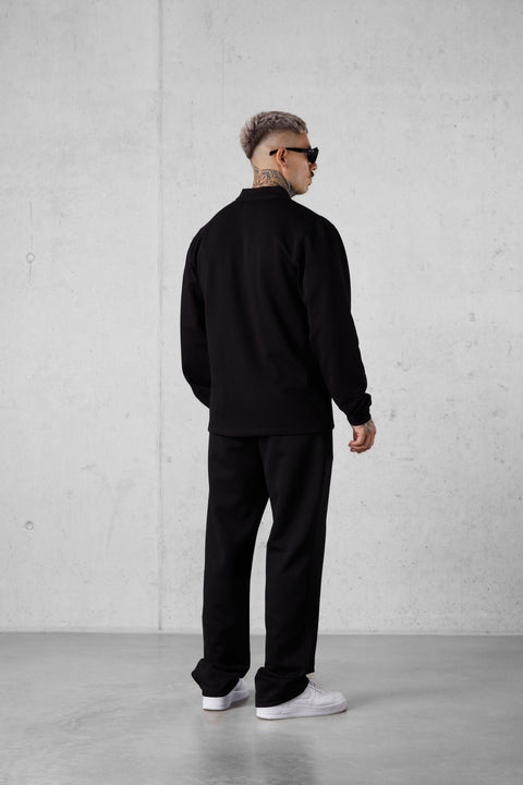 BLACK ESSENTIAL ZIP SWEATER