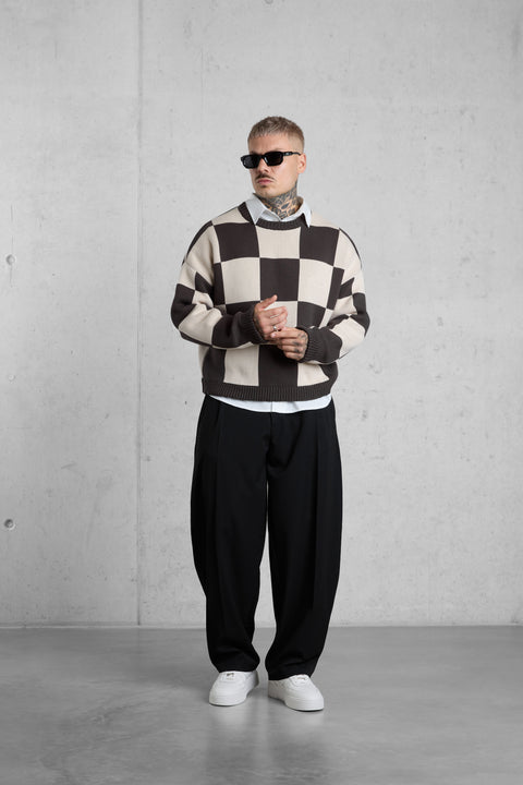 BROWN CHECKERED KNIT SWEATER