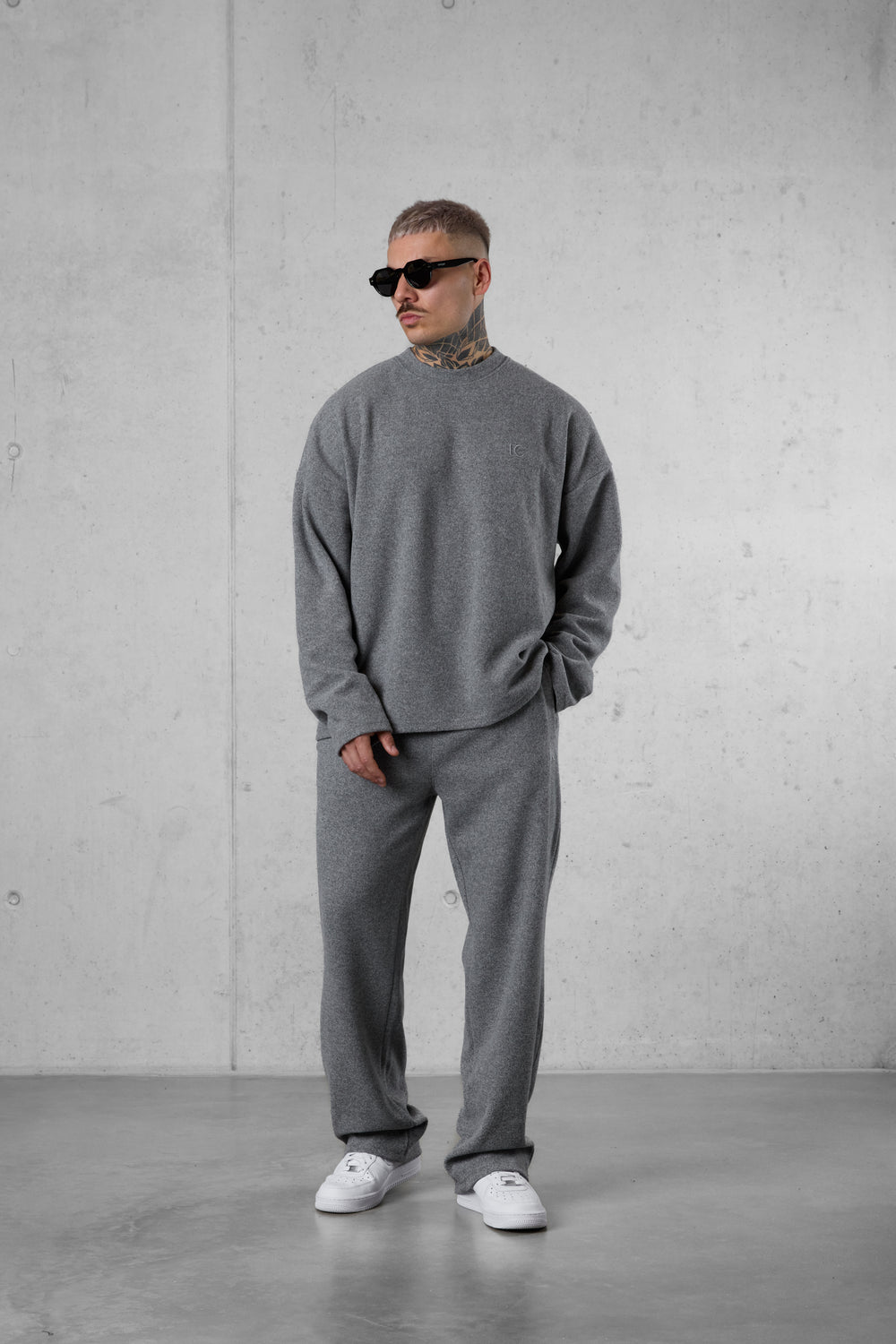 GREY MELANGE COMFY LOOSE SWEATPANTS