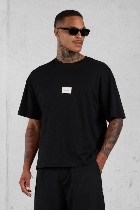 BLACK WOVEN LABEL OVERSIZED TEE