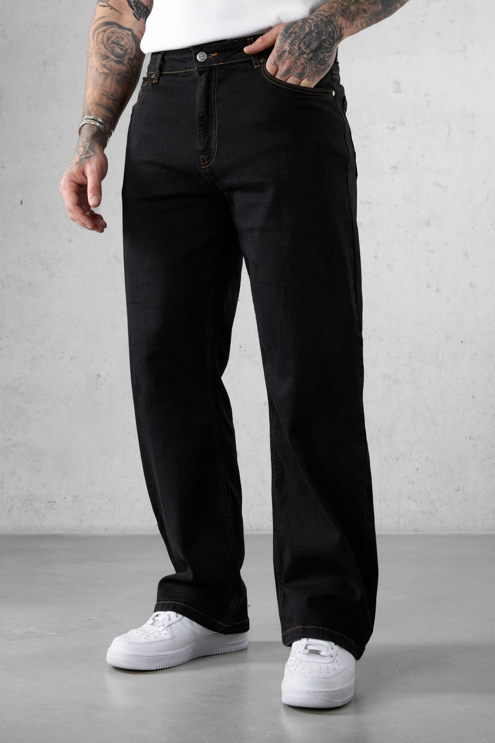 WASHED BLACK CONTRAST LOOSE JEANS